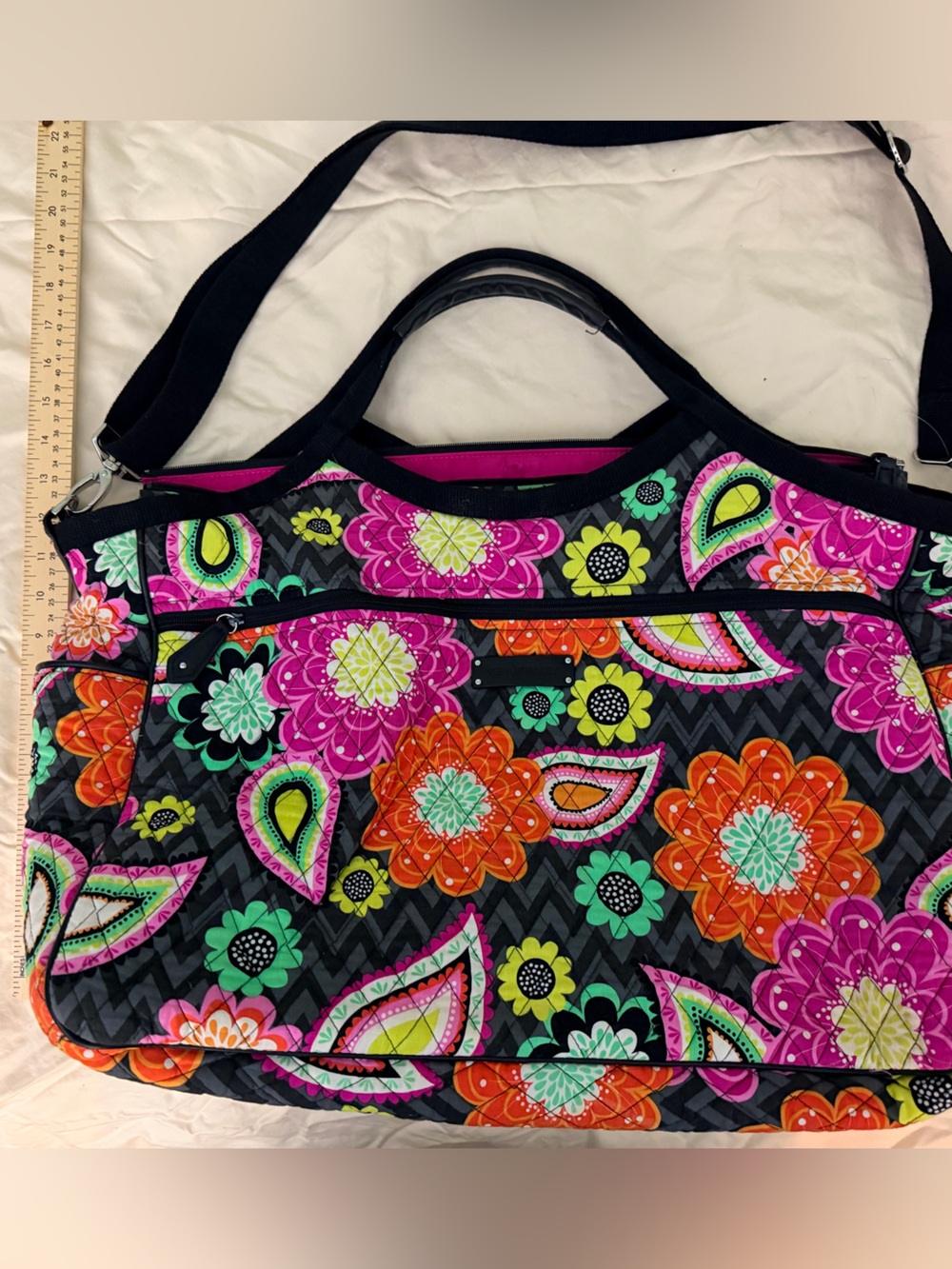 Vera Bradley Retired Ziggy Zinnia (2014) Travel Tote